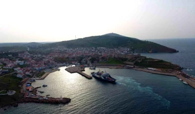 Bozcaada, Ramazan Bayramı tatilinde turist akınına uğradı