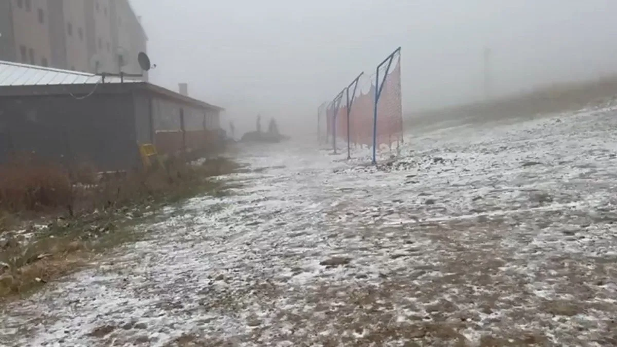 SON DAKİKA: Uludağ’a mevsimin ilk karı yağdı! Meteoroloji’den açıklama geldi!