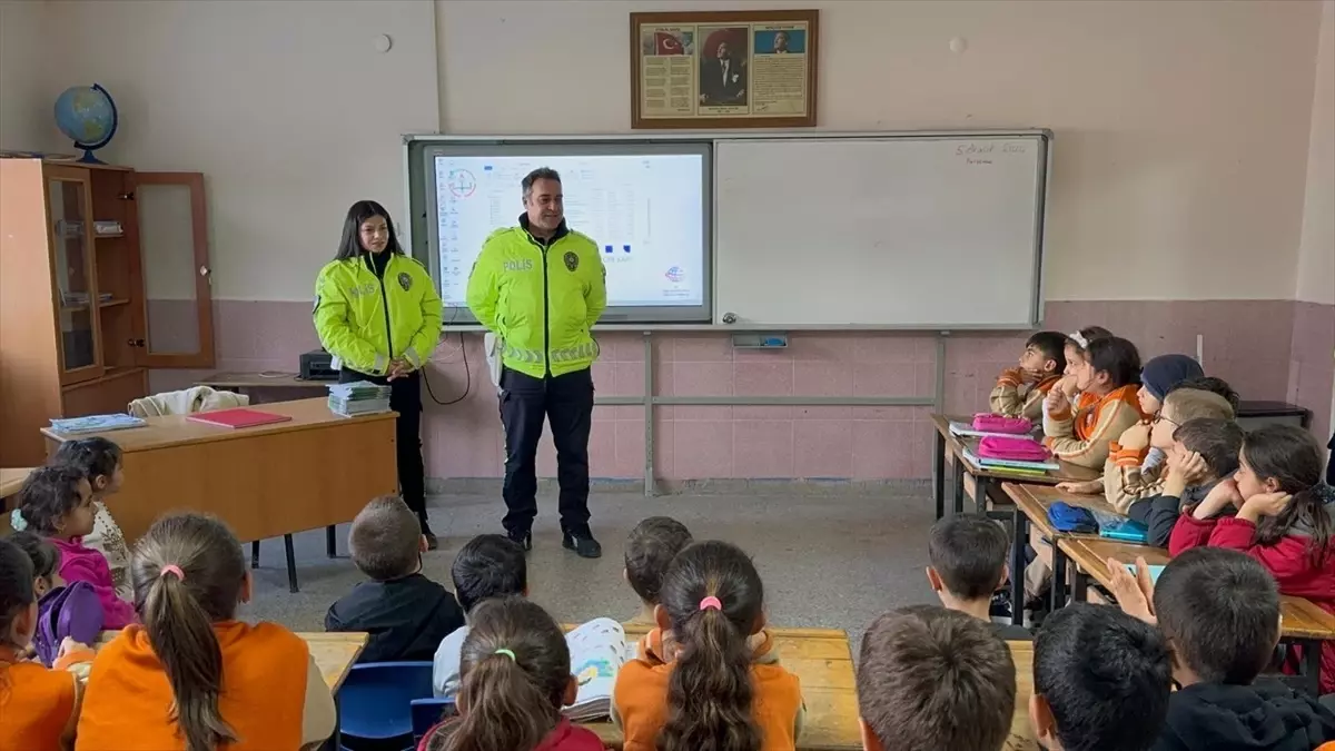 Öğrencilere Trafik Eğitimi